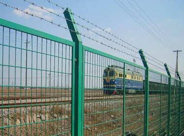 铁路安全围栏